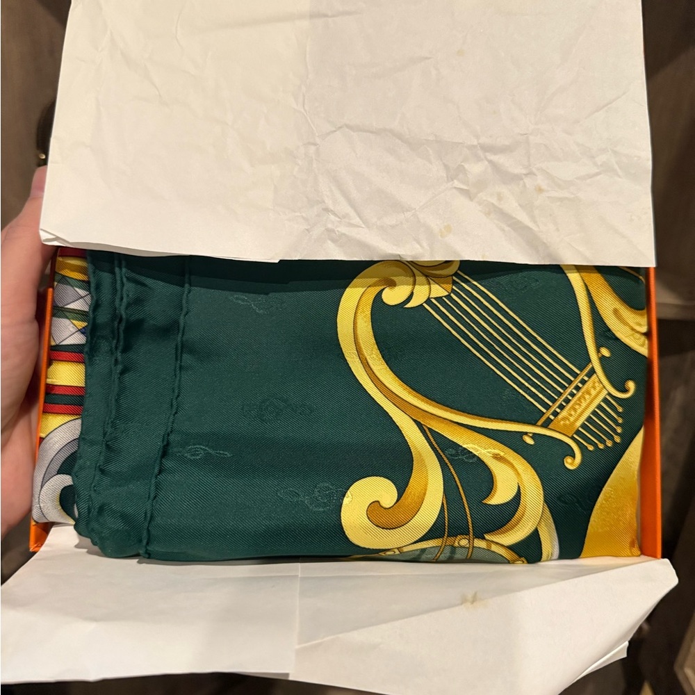 Hermes silk scarf - Picture 3 of 4